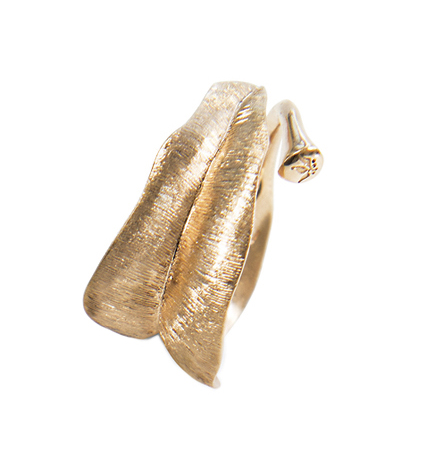 Ny Ole Lynggård ring og ringe fra 50 år med smykkedesign