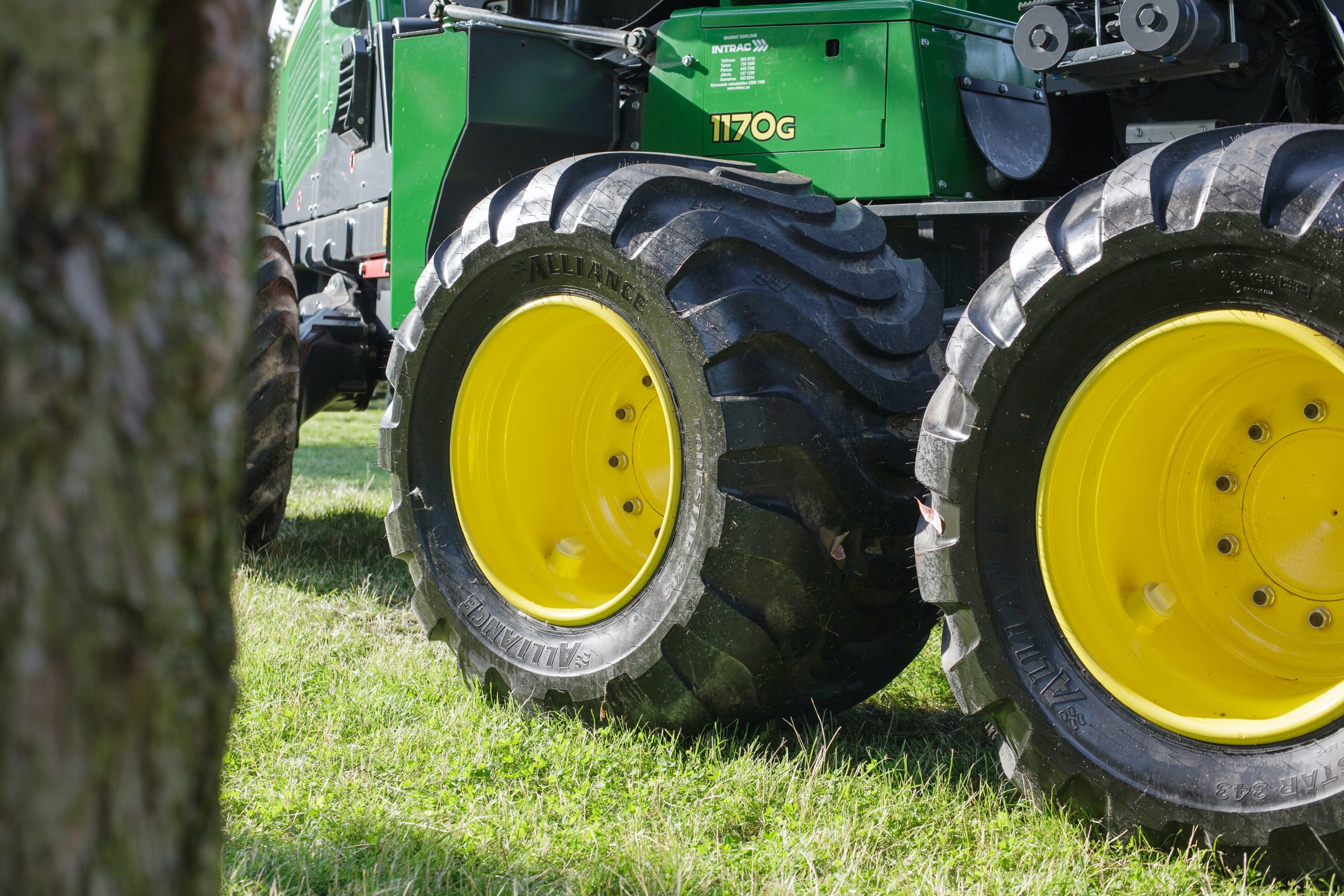 Mangler du en traktor? Køb brugt!